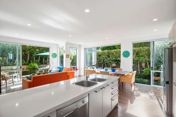 202c Beach Road_0