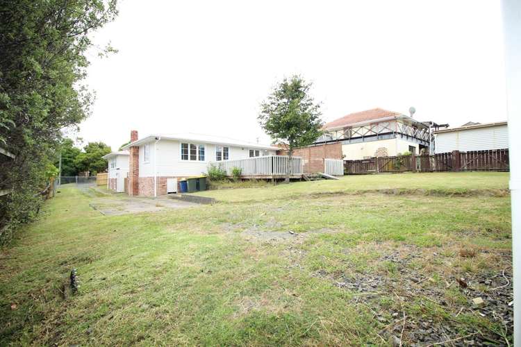 12 Poto Street Te Atatu South_16