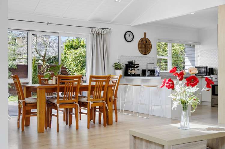 29 Chesham Avenue Waipahihi_4