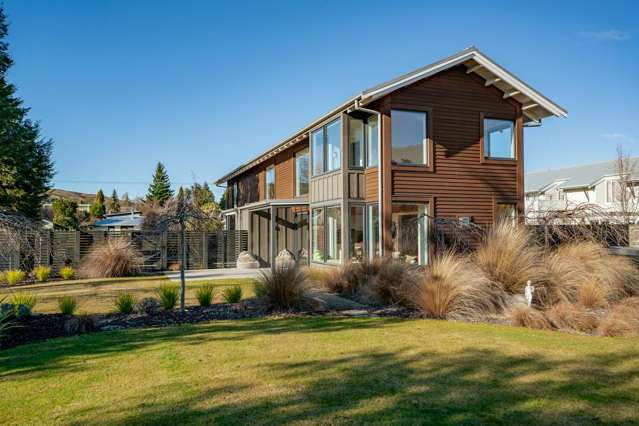 Breathtaking Lake Wanaka Views