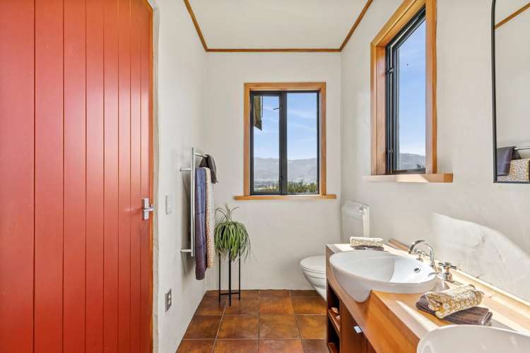 1091 Lake Hawea - Albert Town Road Lake Hawea_15