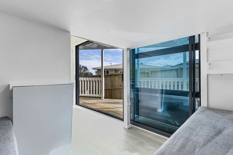 15A Aeroview Drive Beach Haven_9