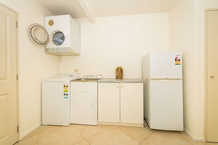 38 Howard Road Northcote_28