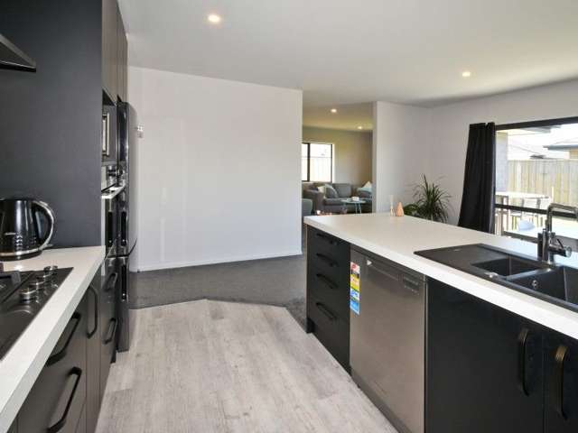 31 Phillippa Drive 11103_2