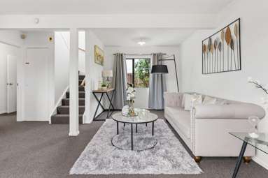 26 Barneys Farm Road_3