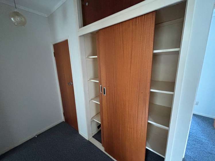 5B Hedge Row Sunnyhills_13