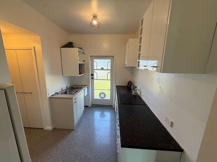 79 Hall Crescent Epuni_6