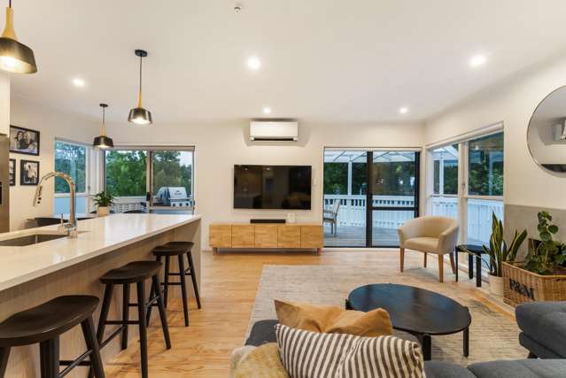 71 Vandeleur Avenue Birkdale_1