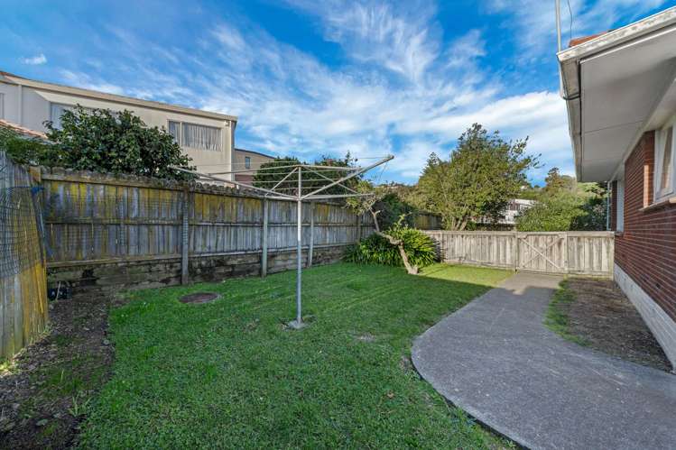 2/1 Chevis Place Pakuranga_15
