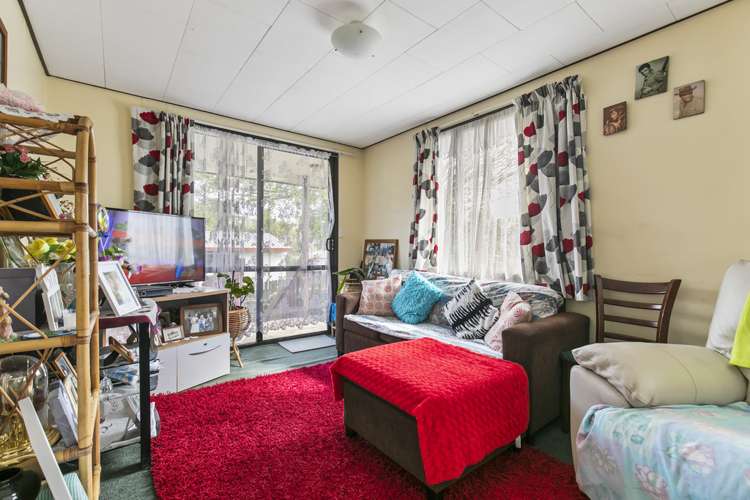 2/80 Parrs Cross Road Henderson_12