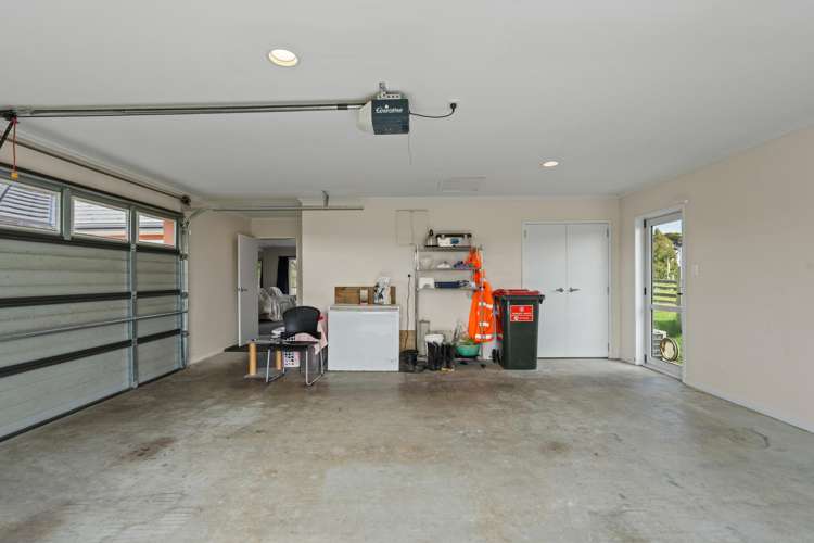 1484 Egmont Road Egmont Village_37