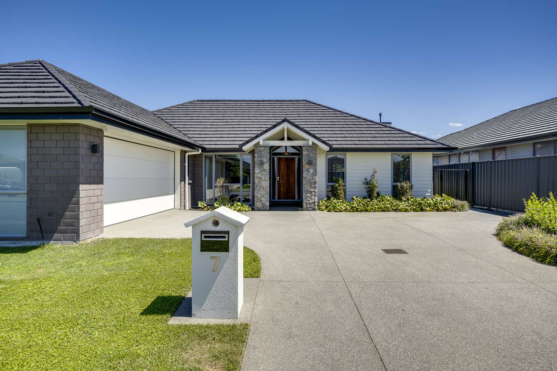 7 Ruahine Road Poraiti_0