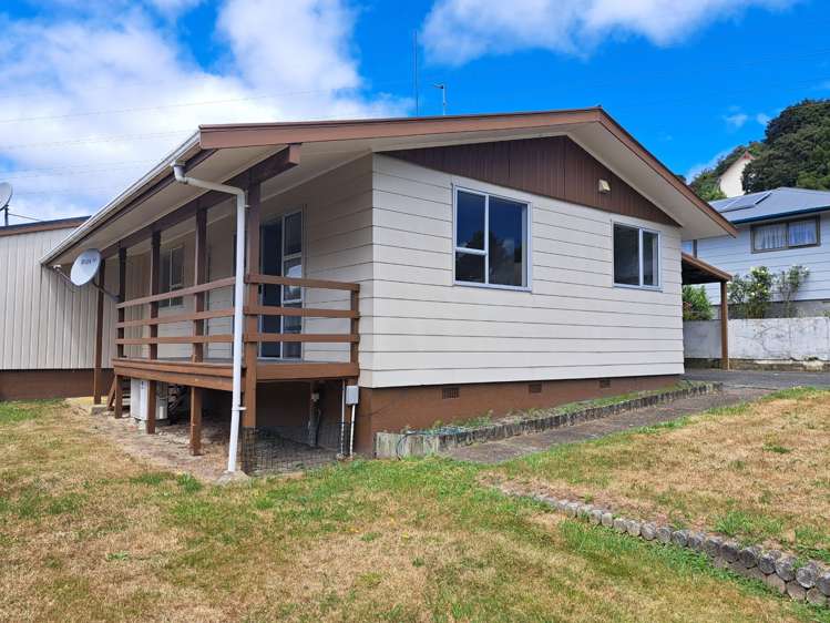 5 Garnet Grove 11301_1