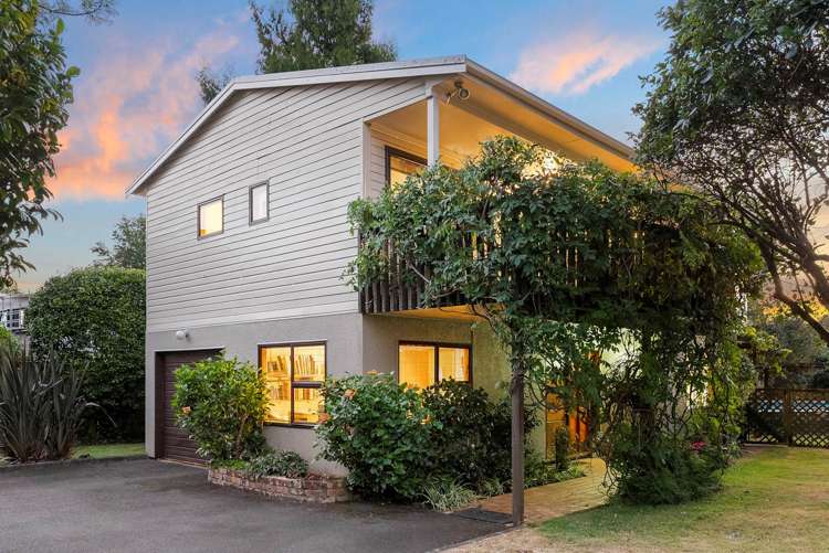 105 The Drive Epsom_13