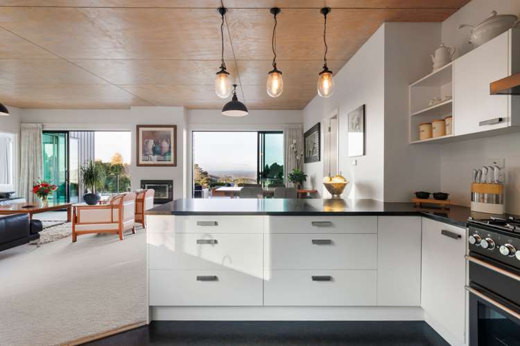 6 Tiwarawara Lane Pirongia_15