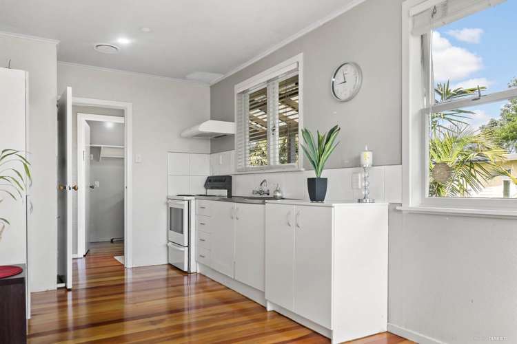 2/57 Bruce Mclaren Road Henderson_7