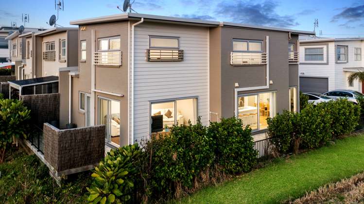 17 Karauria Lane Orewa_1