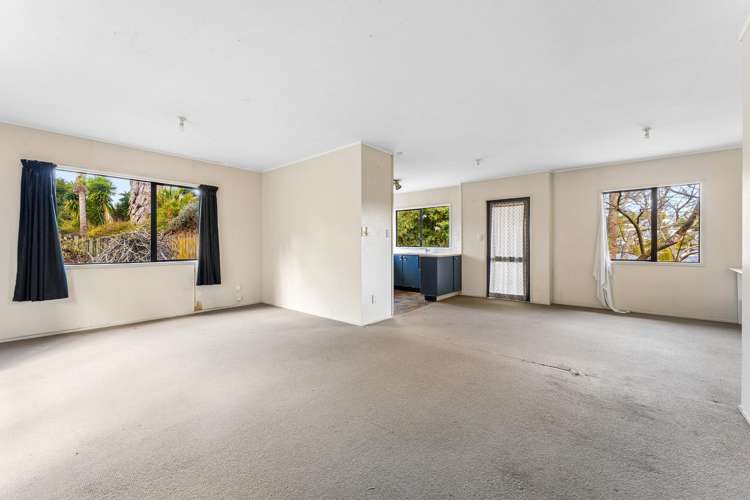 2/27 Lingfield Street Glenfield_7