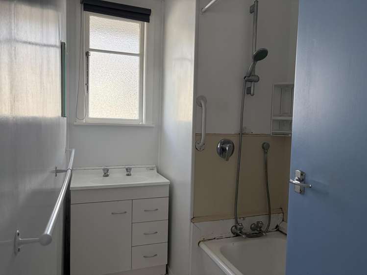 5 Raleigh Street Waitara_13