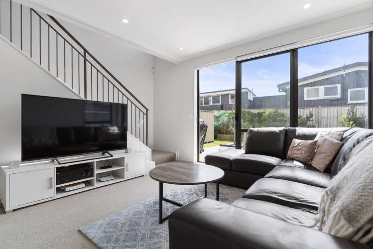 61 Costa Viva Crescent Karaka_13