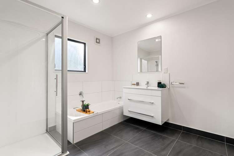 7 Joseph Banks Drive Whitby_11