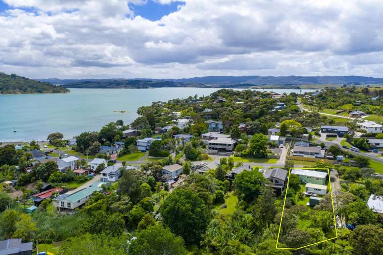 24 Lorenzen Bay Road Raglan_30