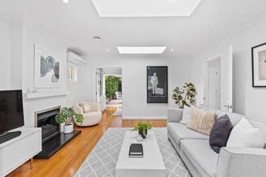 10 Larchwood Avenue_1