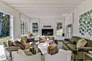 813 West Coast Road_2