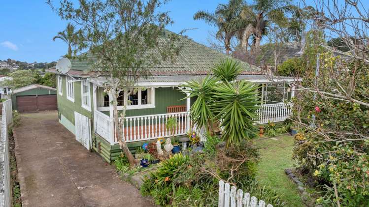 8 Revel Avenue Mount Roskill_2