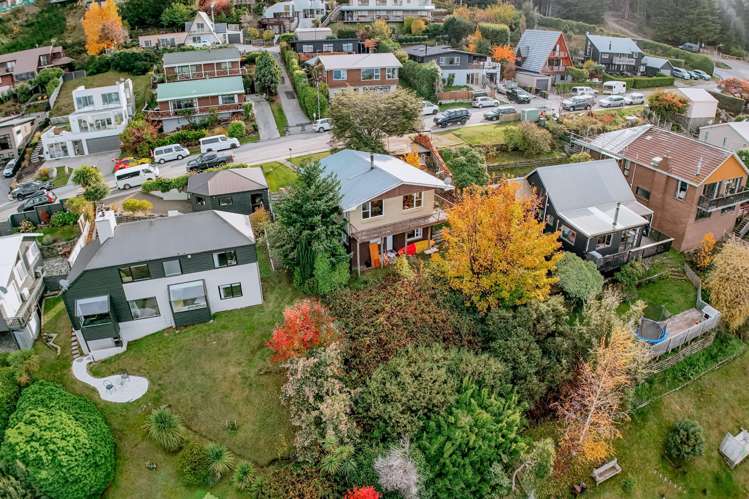 69 Wynyard Crescent Fernhill/Sunshine Bay_9