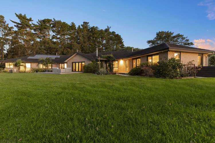 135 Kennedy Road Dairy Flat_2