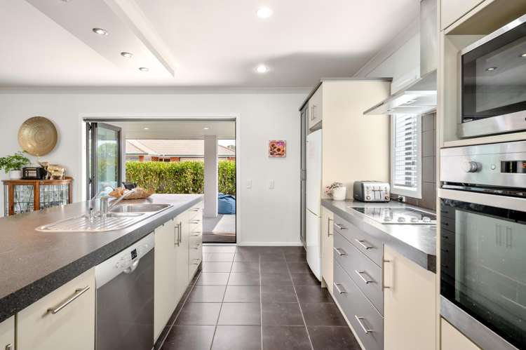 1 Whitford Place Rototuna North_19