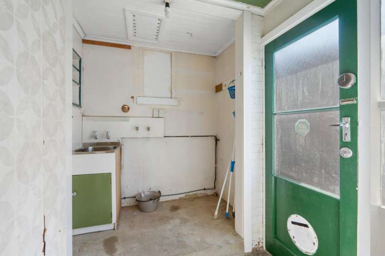 134 Forfar Street Clyde Hill_19