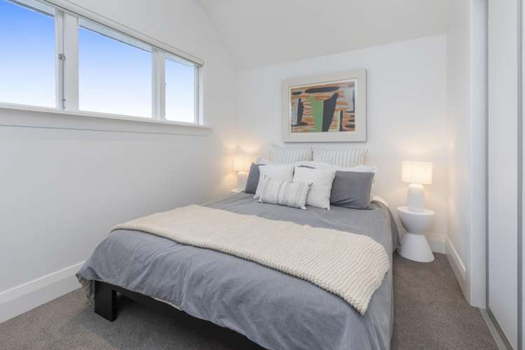 111 St Andrews Square Strowan_18