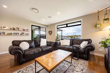 32 Siren Street_3