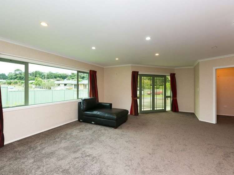 35 Roto Street Hurdon_14