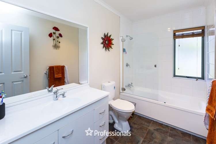 8 Carlow Grove Birchville_13