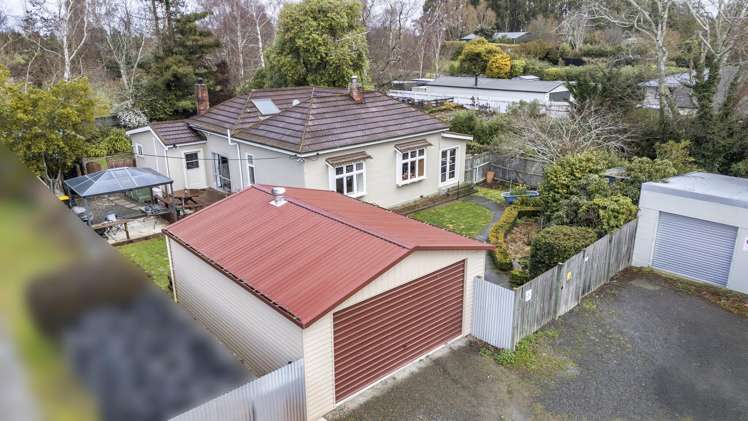 1689b Cust Road Cust_27