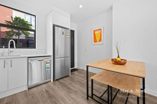 7 Puhua Lane Mount Roskill_2