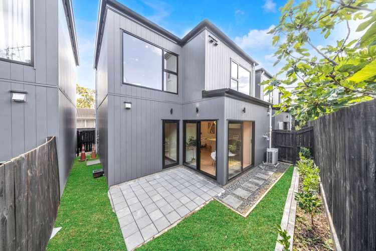 101B&D Gossamer Drive Pakuranga Heights_2