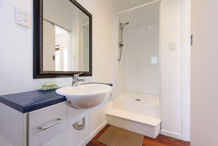 6 Tringham Street Karori_14