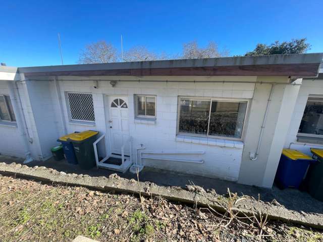 3/80 West Coast Road Glen Eden_2