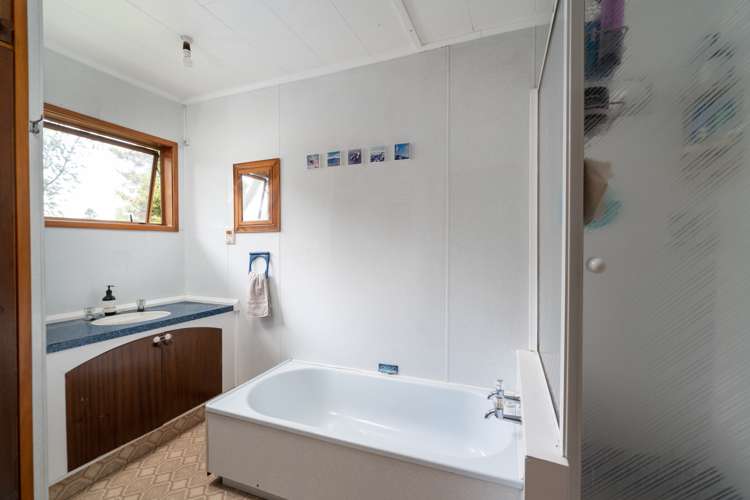 36 Whakaipo Avenue Taupo_13