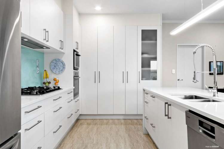 33 Castlebane Drive Flat Bush_9