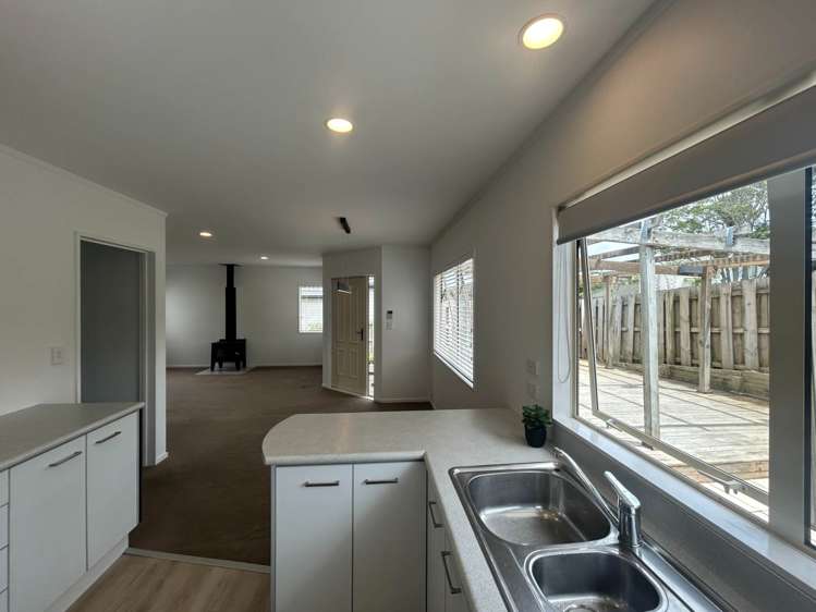 11 Mably Court Stanmore Bay_4