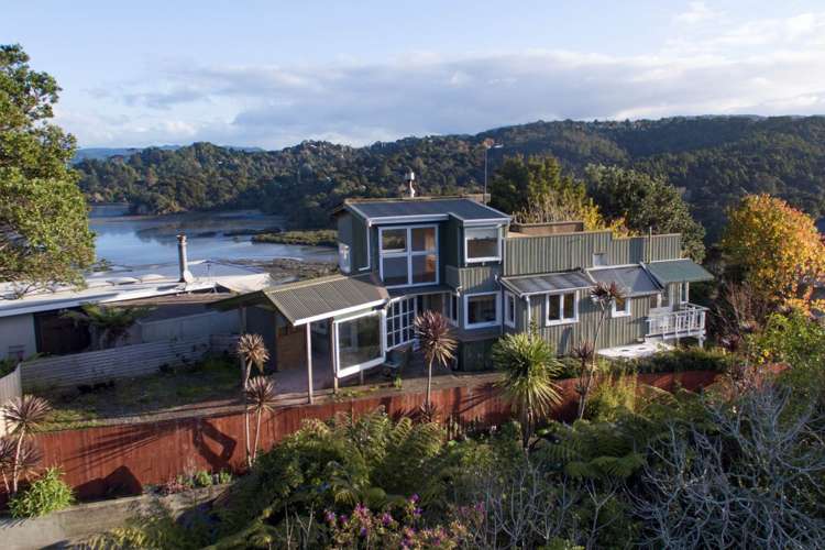 741 South Titirangi Road Titirangi_0