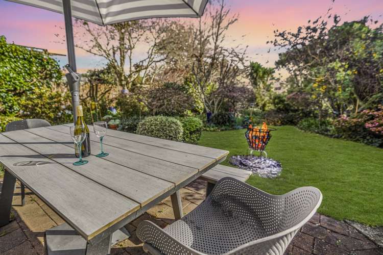 25 Greta Street Glenview_11