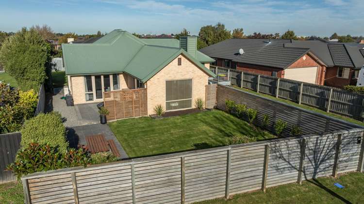 24 Rochester Crescent_0