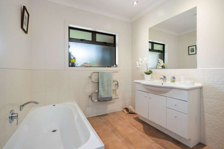 6 Brookby Place Katikati_21