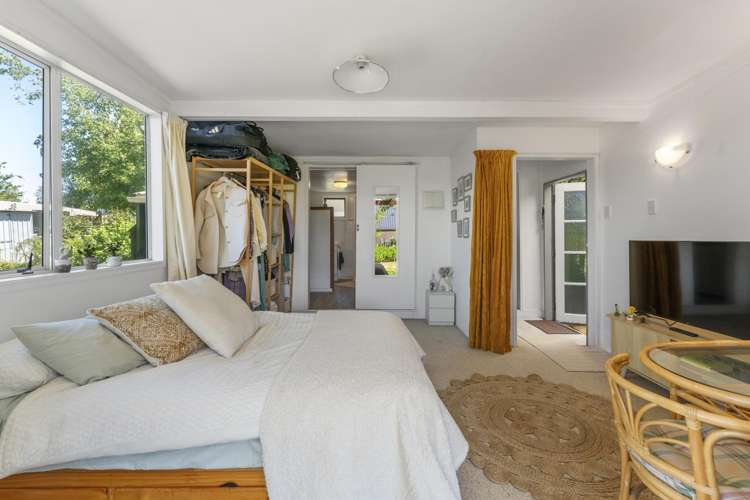 33 Hinekura Avenue Central_18